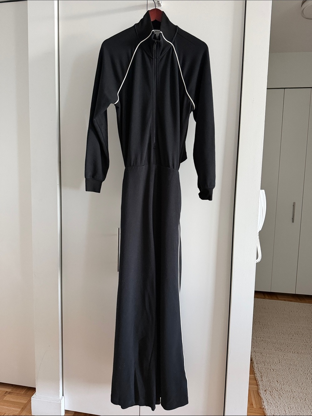 SPANX Airpique Black Long-Sleeve Jumpsuit with White Piping Large - Picture 3 of 7